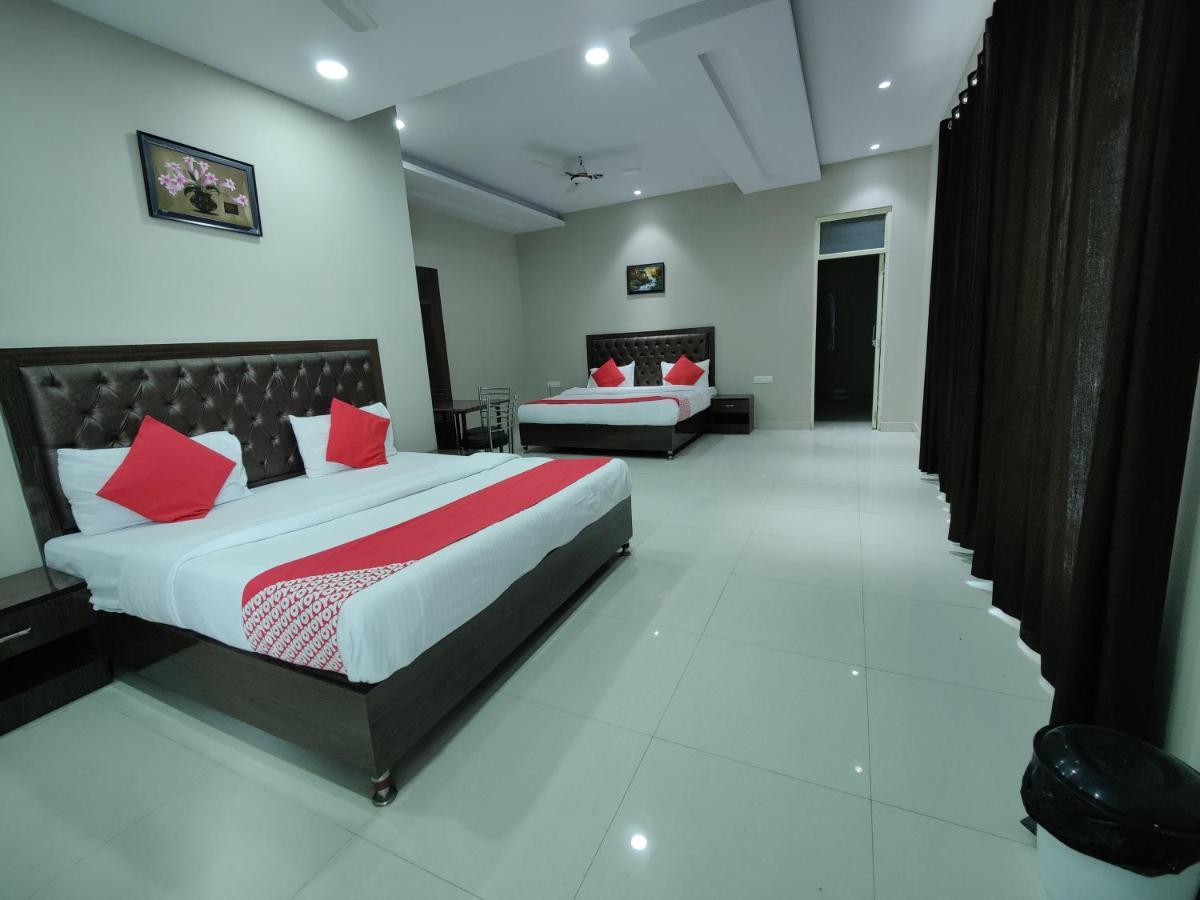 Hotel Kailash Mansarovar And Banquet Hall Bareilly Bagian luar foto